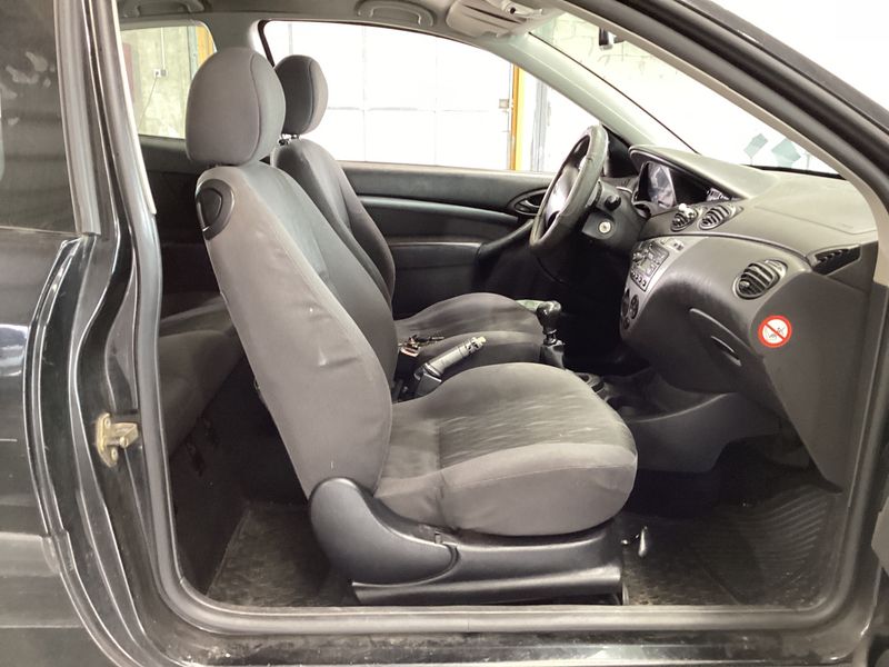 Ford Focus 1.8 TDCi Trend 2004 – снимка 3
