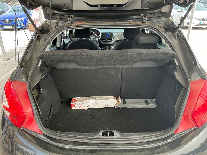 Peugeot 208 1.4 HDi Active 2014 – снимка 15