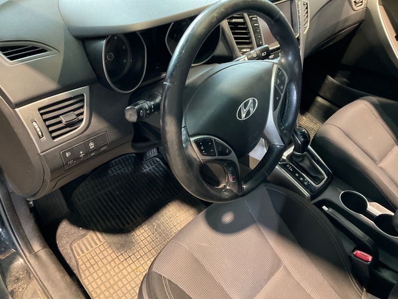 Hyundai i30 1.6 CRDi Trend blue 2017 – снимка 40