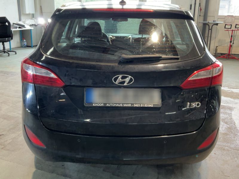Hyundai i30 1.6 CRDi Trend blue 2017 – снимка 7