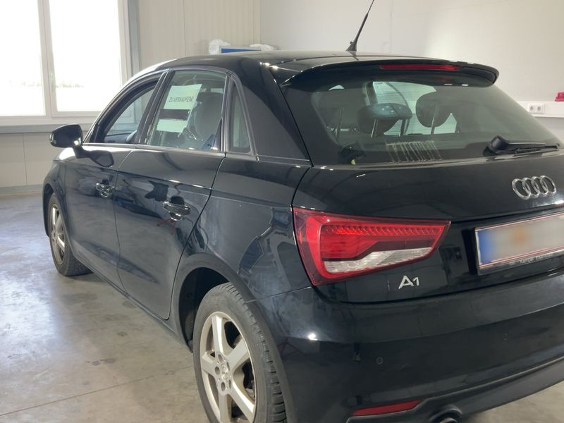 Audi A1 Sportback 1.0 TFSI Intense 2018 – снимка 6