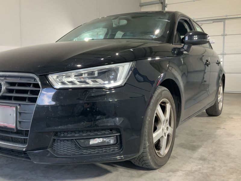 Audi A1 Sportback 1.0 TFSI Intense 2018 – снимка 2