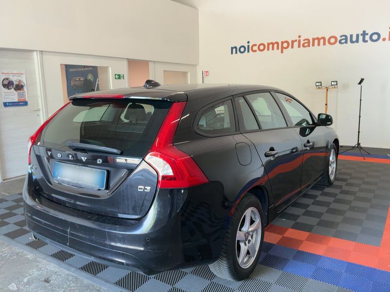 Volvo V60 2.0 D3 Kinetic 2015 – снимка 8