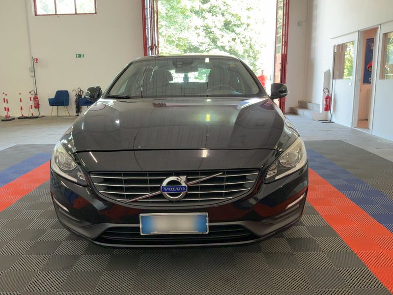 Volvo V60 2.0 D3 Kinetic 2015 – снимка 14