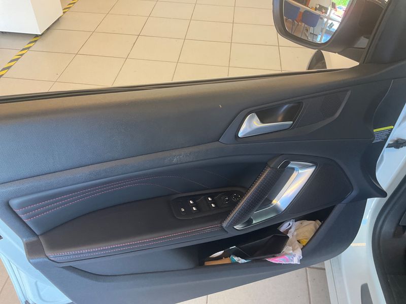 Peugeot 308 1.6 Blue-HDi GT Line 2017 – снимка 22