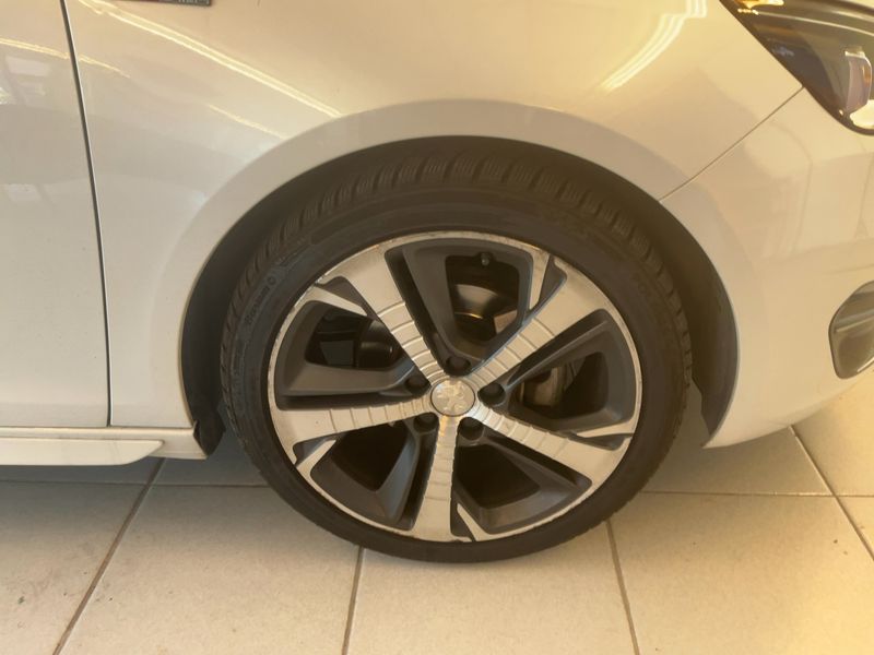 Peugeot 308 1.6 Blue-HDi GT Line 2017 – снимка 11