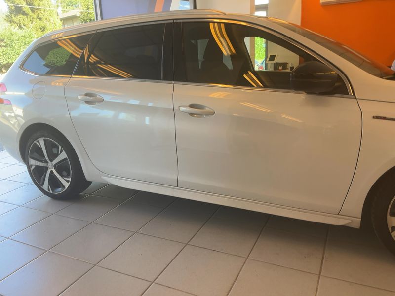 Peugeot 308 1.6 Blue-HDi GT Line 2017 – снимка 10
