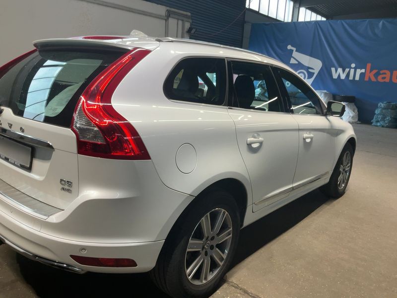 Volvo XC60 2.4 D5 Summum AWD 2015 – снимка 8