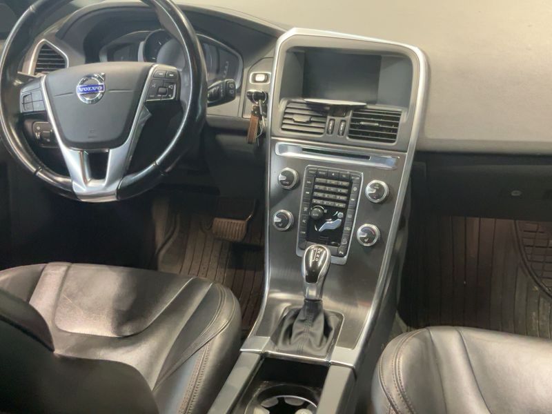 Volvo XC60 2.4 D5 Summum AWD 2015 – снимка 18