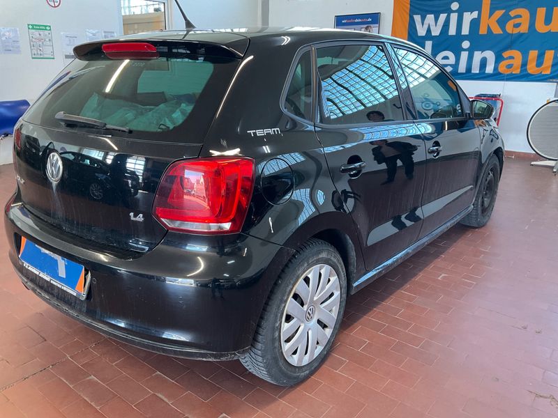 Volkswagen Polo 1.4 FSI Team 2010 – снимка 2