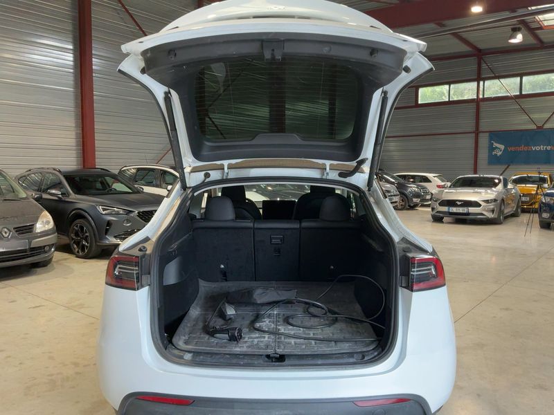 Tesla Model Y Standard Range 2022 – снимка 15