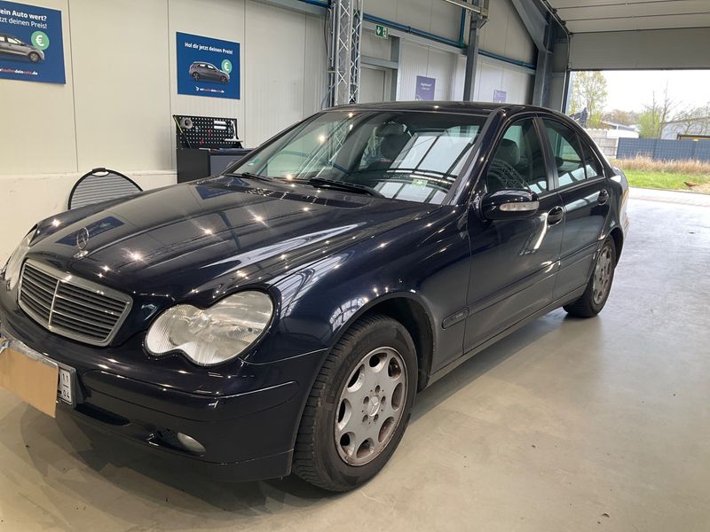 Mercedes-Benz C-Klasse C 180 Kompressor Classic 2004 – снимка 1