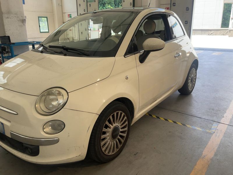 Fiat 500 1.3 M-Jet Lounge 2011 – снимка 2