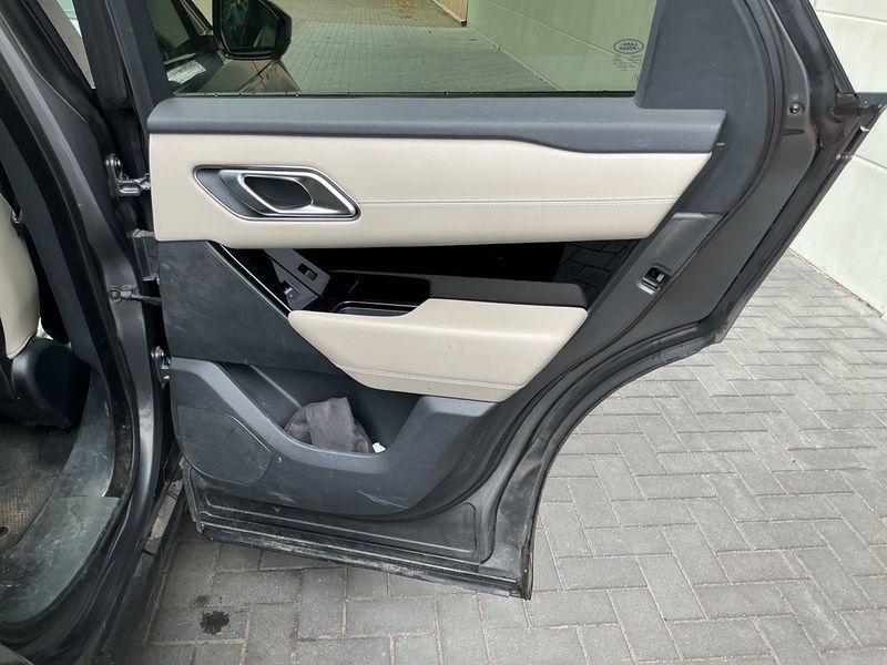 Land Rover Range Rover Velar 2.0 Si4 TwinTurbo S R-Dynamic 2019 – снимка 28