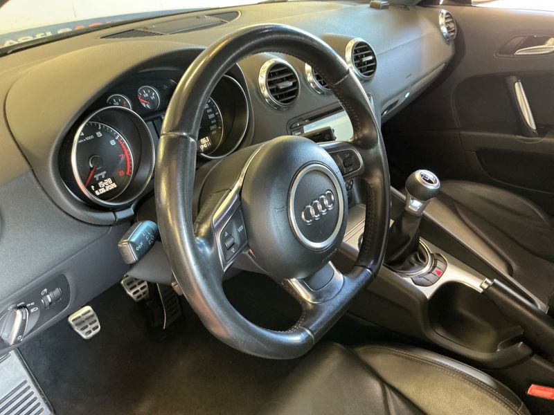 Audi TT 2.0 TFSI Coupe 2010 – снимка 22