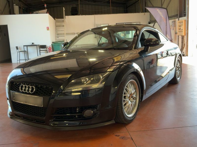 Audi TT 2.0 TFSI Coupe 2010 – снимка 1