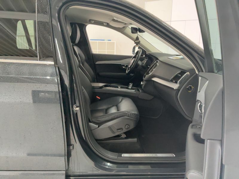 Volvo XC90 2.0 B5 Diesel Mild-Hybrid Momentum Pro AWD 2019 – снимка 16