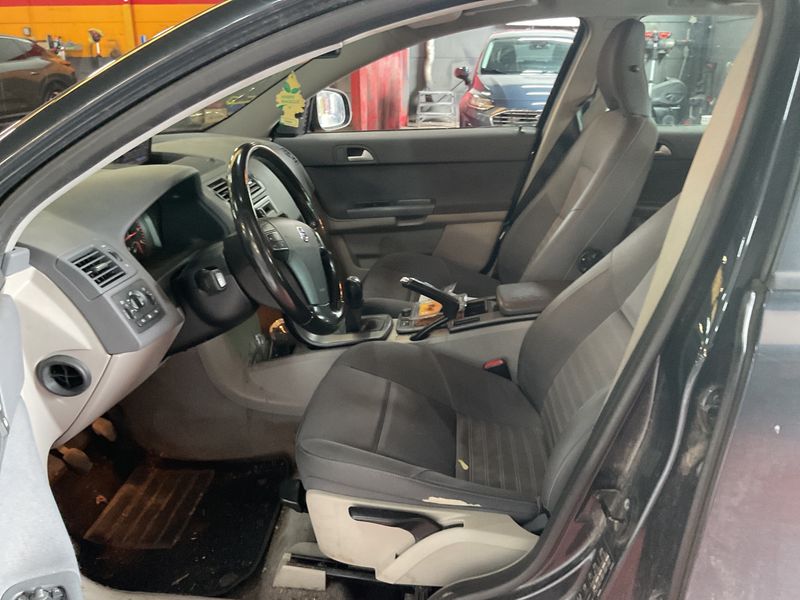 Volvo V50 1.6 DRIVe Kinetic 2010 – снимка 3