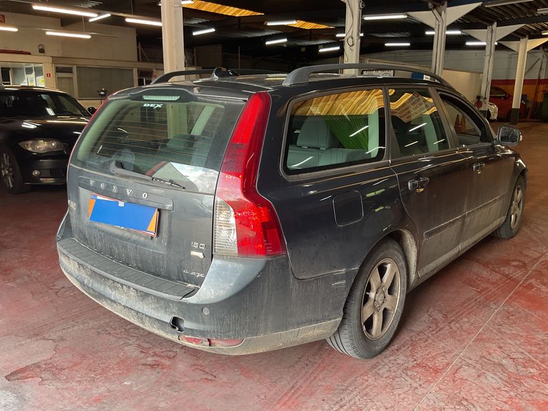 Volvo V50 1.6 DRIVe Kinetic 2010 – снимка 2