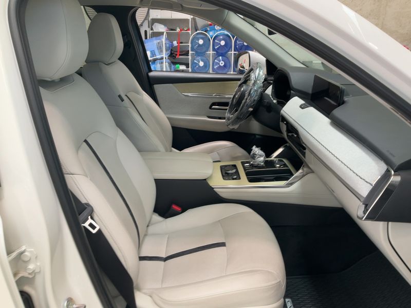 Mazda CX-60 2.5 e-Skyactiv Plug-in Hybrid Takumi AWD 2022 – снимка 16