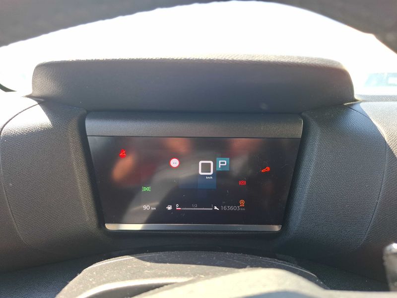 Citroen C4 1.5 Blue-HDi Feel Nav Business R 2022 – снимка 12