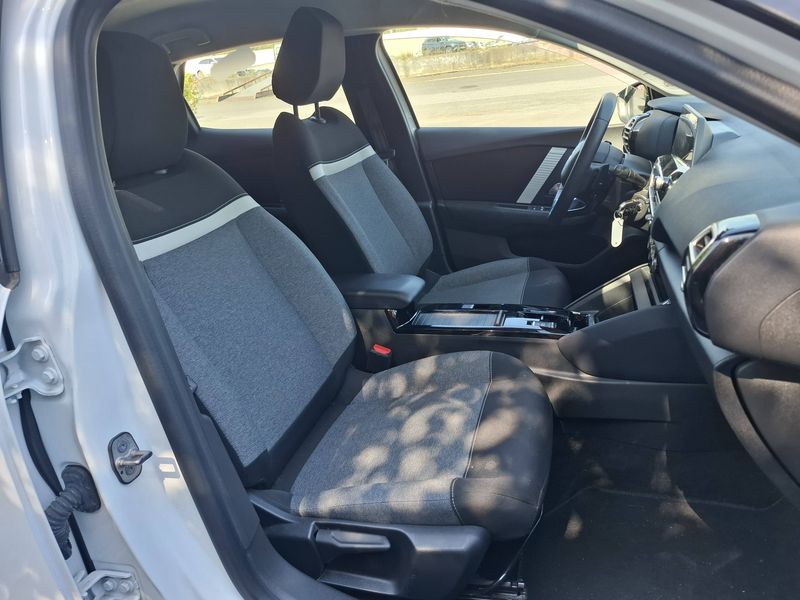 Citroen C4 1.5 Blue-HDi Feel Nav Business R 2022 – снимка 10