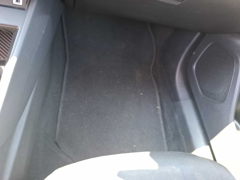 Citroen C4 1.5 Blue-HDi Feel Nav Business R 2022 – снимка 32