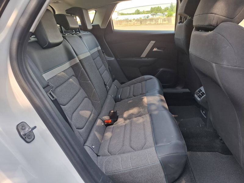 Citroen C4 1.5 Blue-HDi Feel Nav Business R 2022 – снимка 14