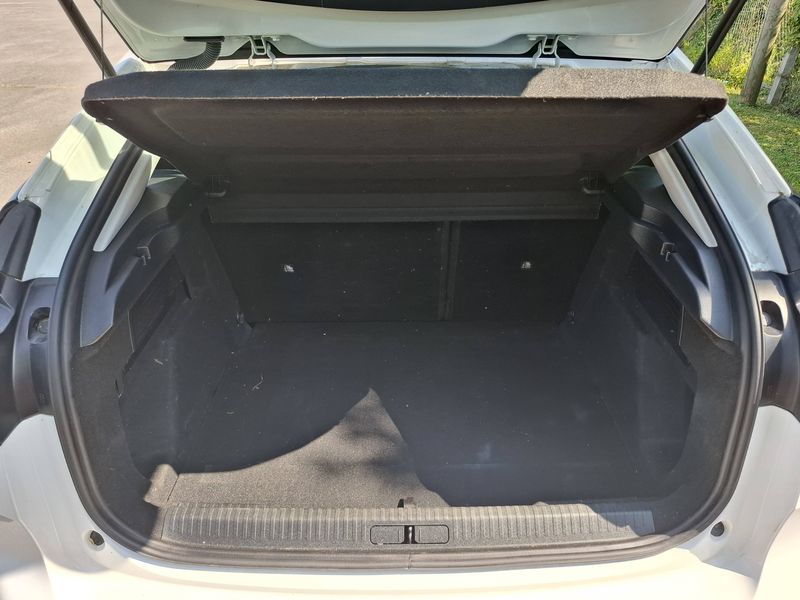Citroen C4 1.5 Blue-HDi Feel Nav Business R 2022 – снимка 9
