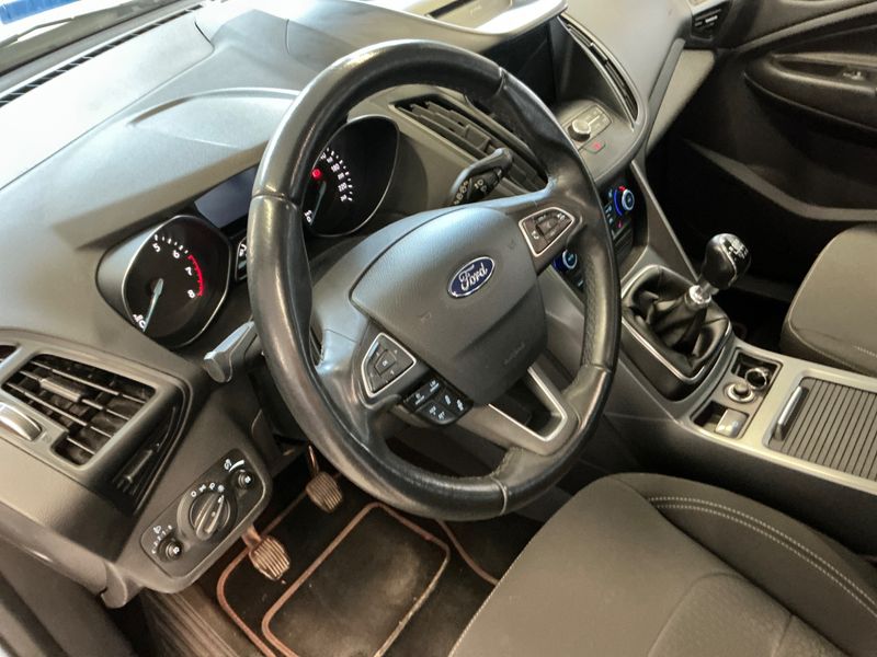 Ford Kuga 1.5 EcoBoost Cool&Connect 2018 – снимка 28