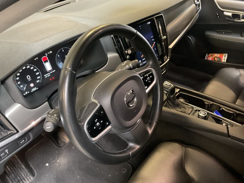 Volvo V90 2.0 D4 Momentum 2018 – снимка 28