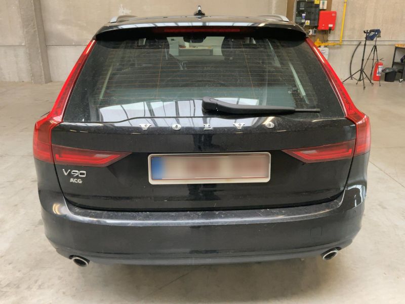 Volvo V90 2.0 D4 Momentum 2018 – снимка 7