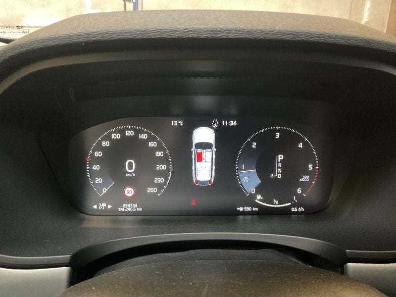 Volvo V90 2.0 D4 Momentum 2018 – снимка 18