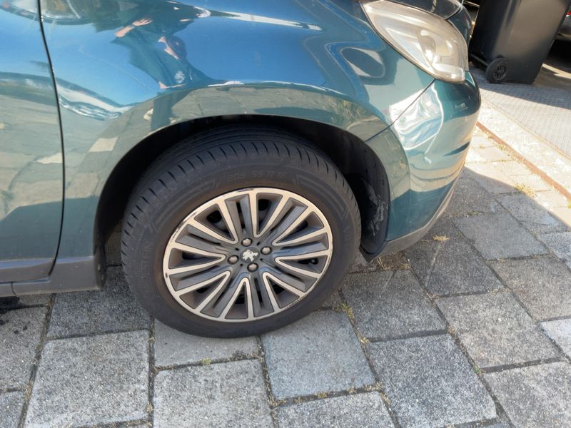 Peugeot 2008 1.2 e-VTi Active 2016 – снимка 11