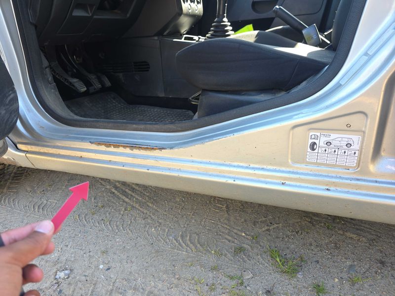 Ford Fiesta 1.3 Viva 2004 – снимка 32