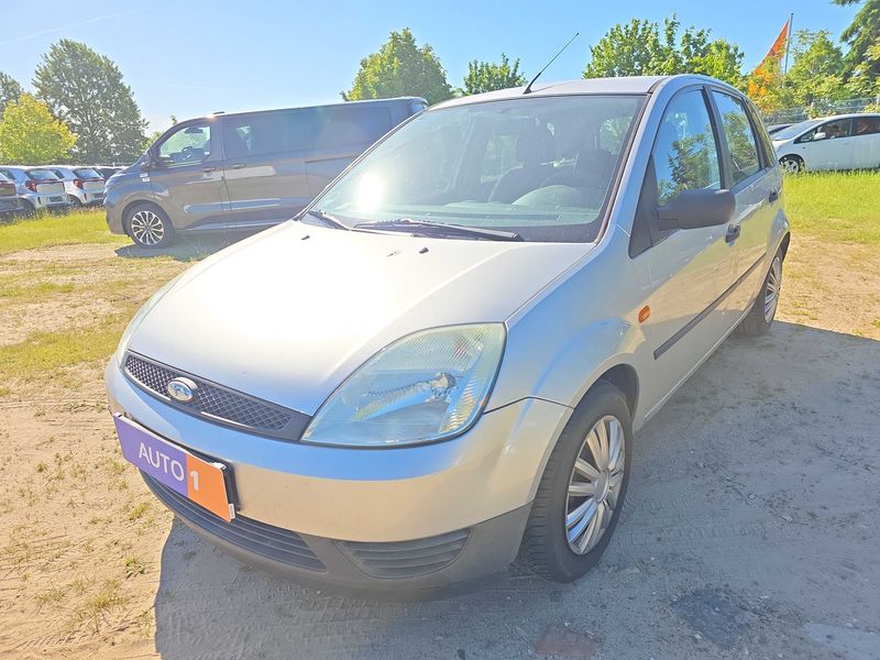 Ford Fiesta 1.3 Viva 2004 – снимка 1