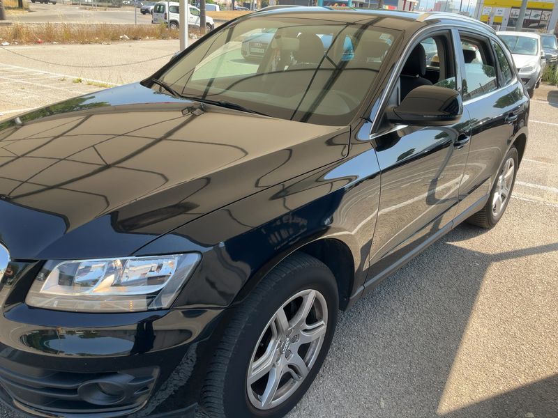 Audi Q5 2.0 TFSI quattro 2009 – снимка 2