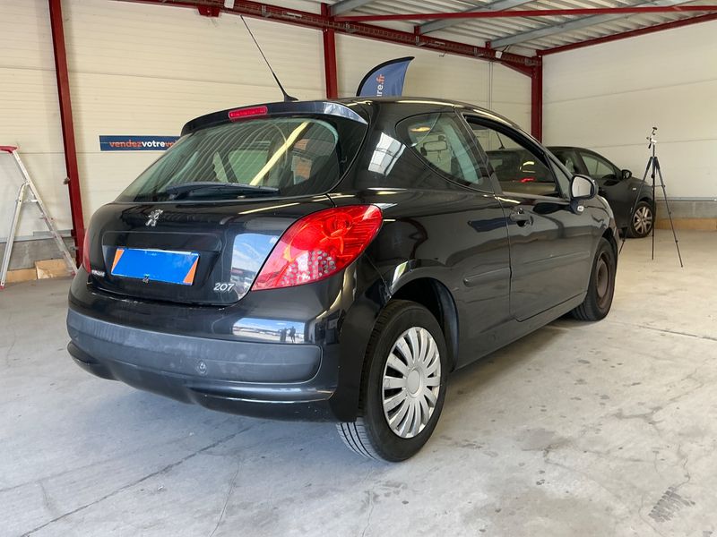 Peugeot 207 1.4 HDi Urban 2008 – снимка 2