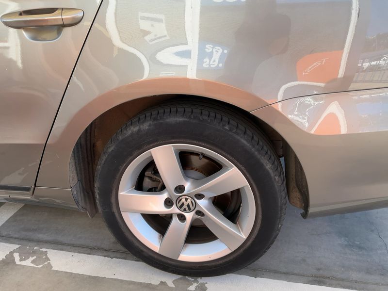 Volkswagen Passat 1.6 TDI Edition BlueMotion Tech 2014 – снимка 5