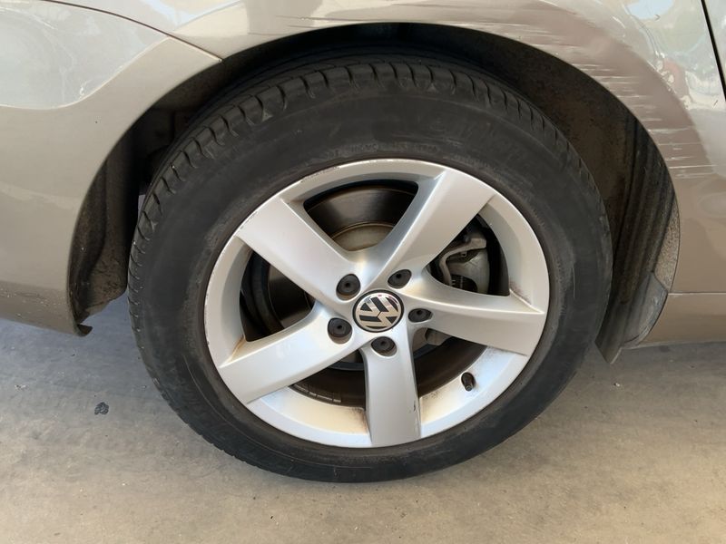 Volkswagen Passat 1.6 TDI Edition BlueMotion Tech 2014 – снимка 9