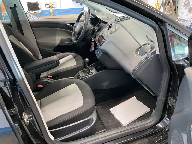 Seat Ibiza 1.6 TDI Style 2012 – снимка 3