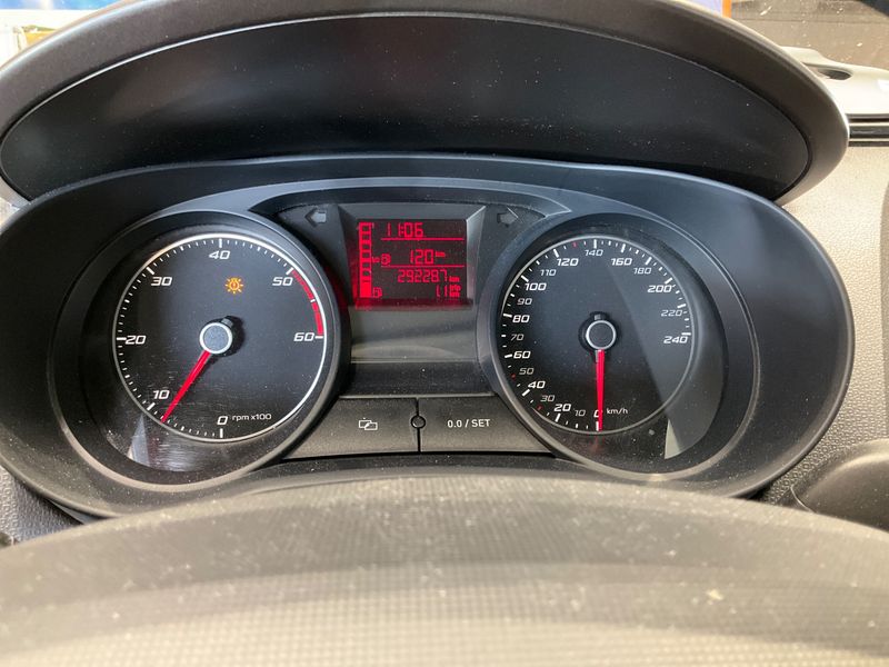 Seat Ibiza 1.6 TDI Style 2012 – снимка 4