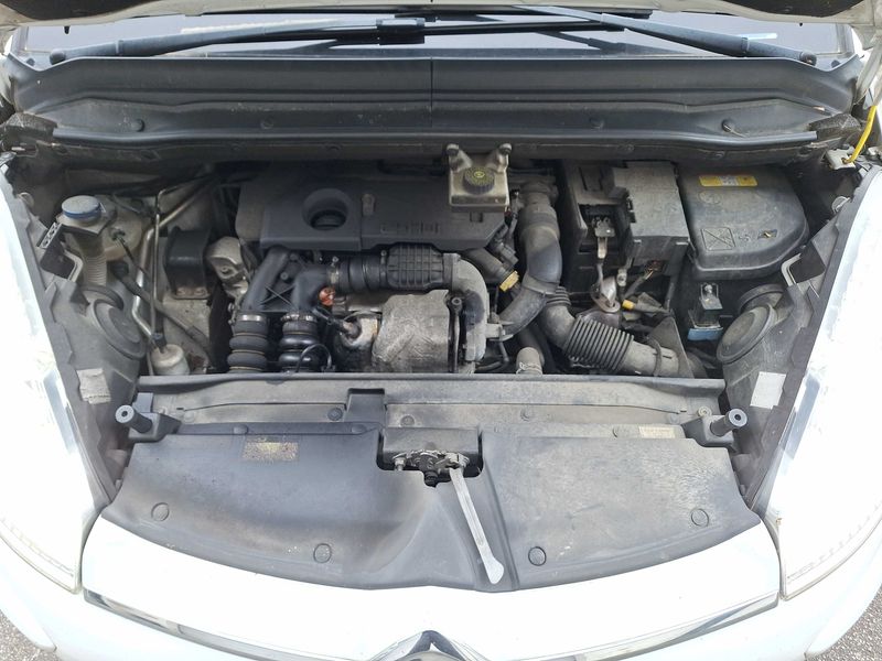 Citroen C4 Picasso 1.6 HDi Confort 2013 – снимка 8
