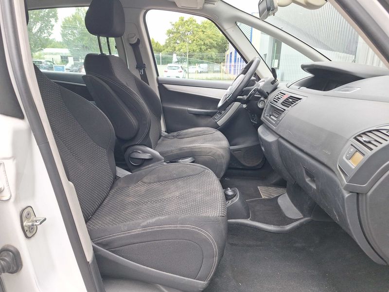Citroen C4 Picasso 1.6 HDi Confort 2013 – снимка 10