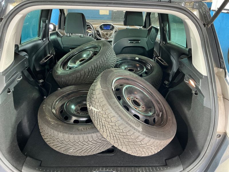 Ford B-Max 1.0 EcoBoost SYNC Edition 2014 – снимка 15