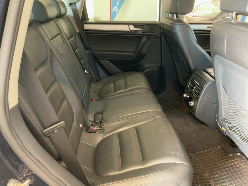 Volkswagen Touareg 3.0 V6 TDI BlueMotion Tech 2012 – снимка 19