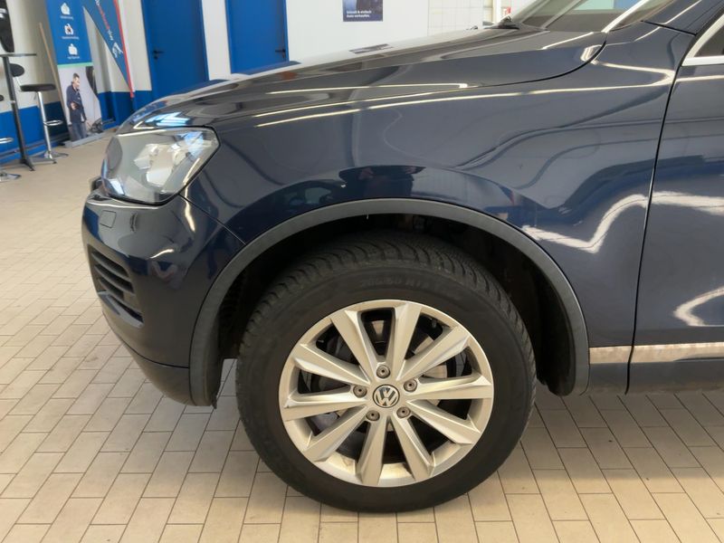 Volkswagen Touareg 3.0 V6 TDI BlueMotion Tech 2012 – снимка 2