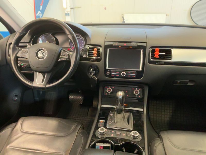 Volkswagen Touareg 3.0 V6 TDI BlueMotion Tech 2012 – снимка 17