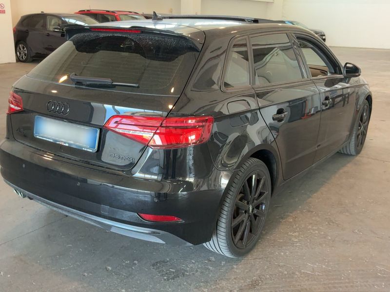 Audi A3 Sportback 35 TFSI Design Luxe 2018 – снимка 8