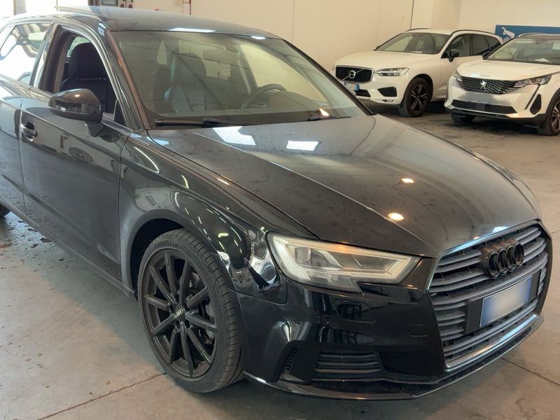 Audi A3 Sportback 35 TFSI Design Luxe 2018 – снимка 12